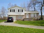 21 Elliott Rd, Grove City, PA