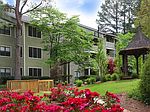 2085 Lake Park Dr SE, Smyrna, GA