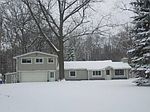 2741 Cherry Rd, Highland, MI