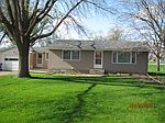 1237 Brown St, Larchwood, IA