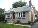 330 E Elm St, Villa Park, IL