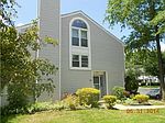 148 Baron Ln, East Brunswick, NJ