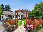 3517 NE 6th St, Renton, WA