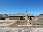 1702 Oakcliff Rd, Norman, OK