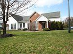 1142 Overlook Ct, Pickerington, OH
