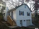 44 Sunburst Dr, Rocky Point, NY