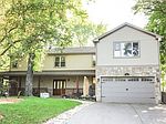 103 Lillian Ct, Island Lake, IL