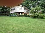 6 Hermitage Rd, Greenville, SC