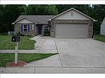 14 Village Pkwy, Pendleton, IN