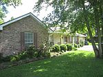 104 Woodlawn Dr, Carriere, MS