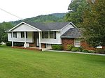 1558 Bailey Switch Rd, North Tazewell, VA