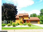 1817 Victoria Rd S, Mendota Heights, MN