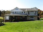 180 Ferens Ln, Irwin, PA