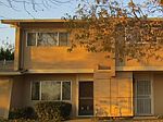 17 Hemlock Ln, Milpitas, CA