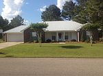 6 Nicolaus Dr, Hattiesburg, MS