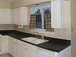 641 Woodbridge Dr, Elgin, IL