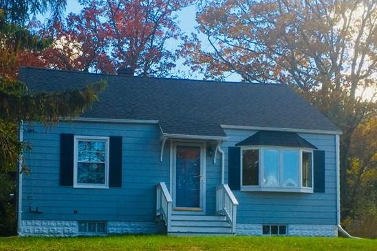 94 Apremont Hwy Holyoke Ma 01040 Realestate Com